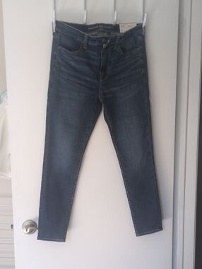 American Eagle Outfitters Brilliant Blue High Rise Jegging Next Level Stretch